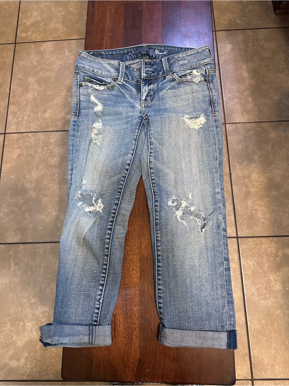 American Eagle Outfitters Light Wash Distressed Boyfriend Jeans